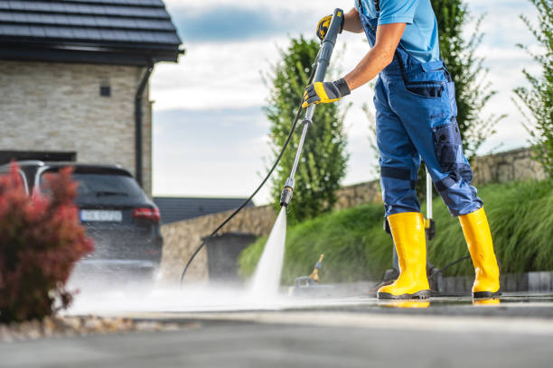 Why Choose Our Certified Pressure Washing Experts for Your Project Needs in Fredonia, WI?